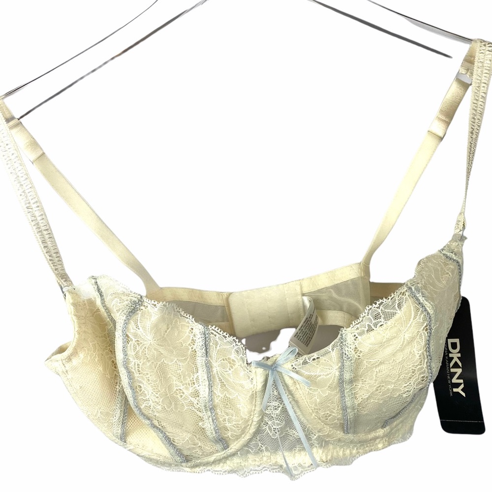 DKNY “Belle Du Jour” Balconette Underwire Bra Size 32D